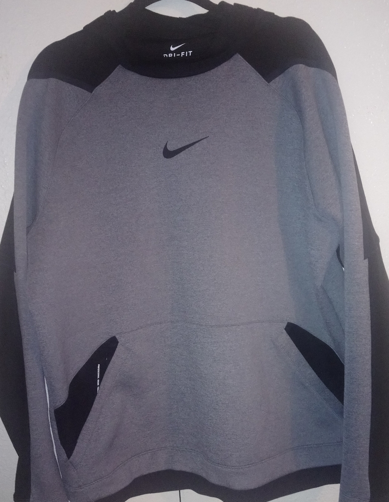 Nike Pro Hoodie